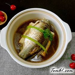 鲫鱼豆腐的做法