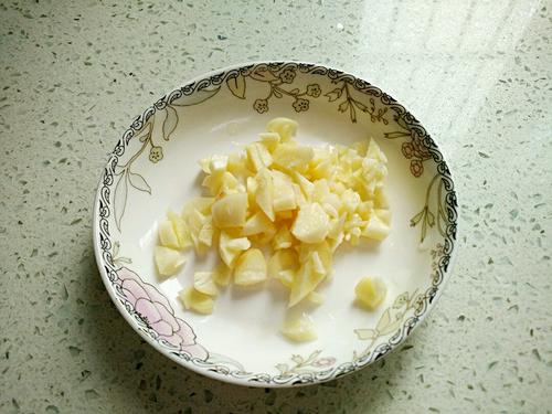 【剁椒炒土豆丝】