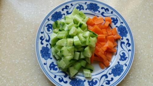 【新宫爆鸡丁】