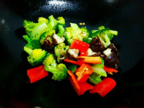 【香菇炒西兰花】