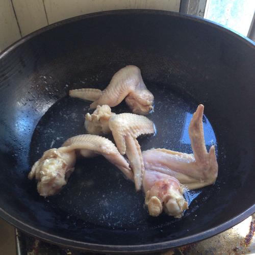 香辣烤鸡翅的做法