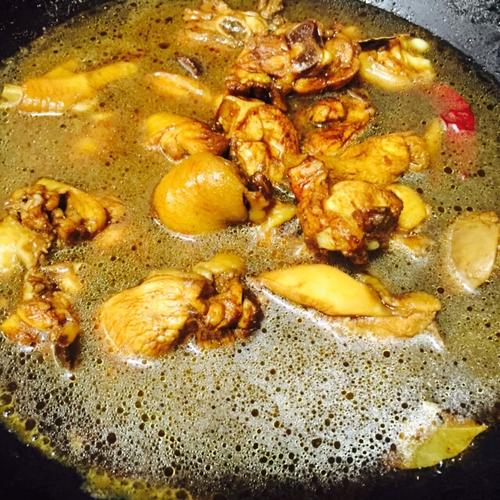 【香菇土豆炖鸡块】