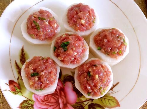 【肉酿白萝卜】