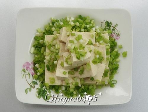 【小葱拌豆腐】