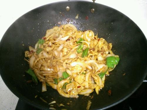 【洋葱炒肉片】