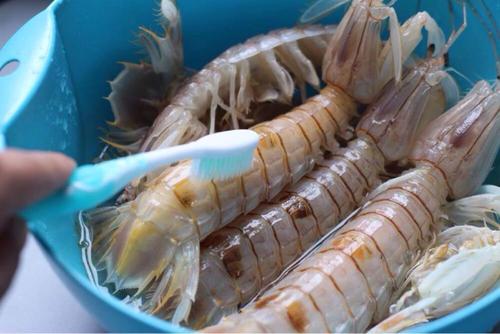 【椒盐皮皮虾】