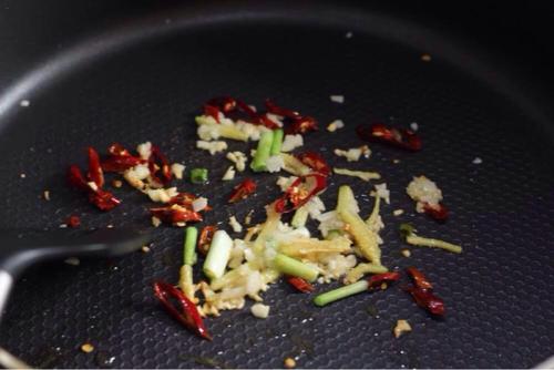 【椒盐皮皮虾】