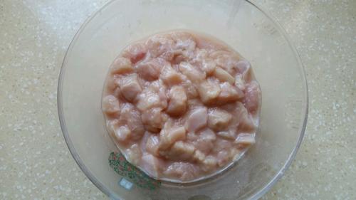 【新宫爆鸡丁】