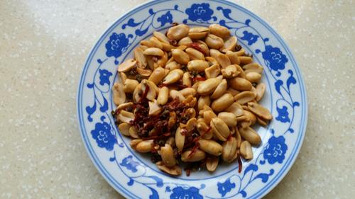 【新宫爆鸡丁】