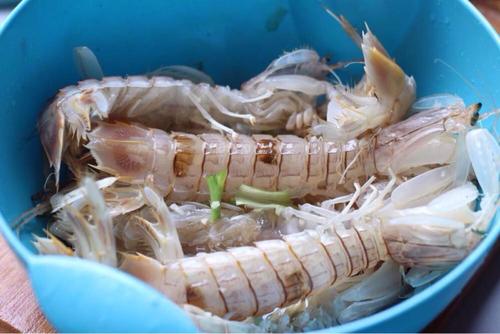 【椒盐皮皮虾】