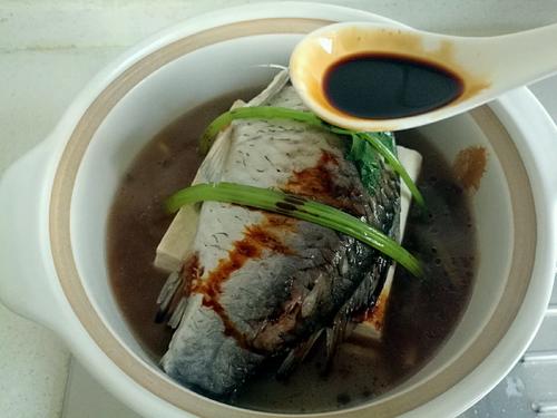 【鲫鱼豆腐】