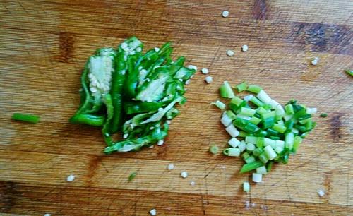 【胡萝卜炒肉丝】