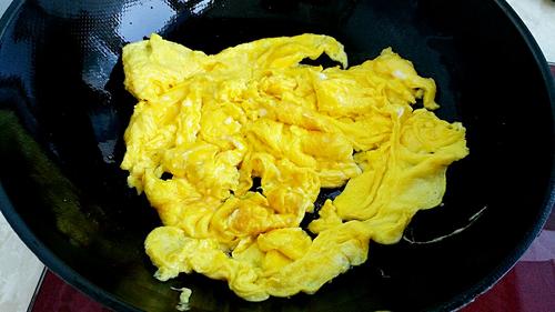 【火腿肠炒鸡蛋】