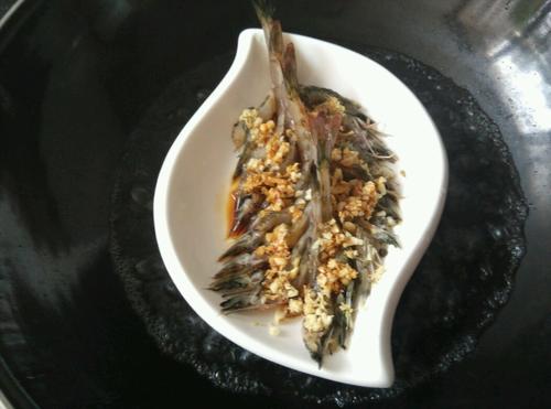 【豉油蒜蓉虾】