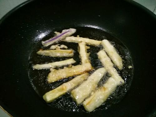 【红辣椒拌茄子】