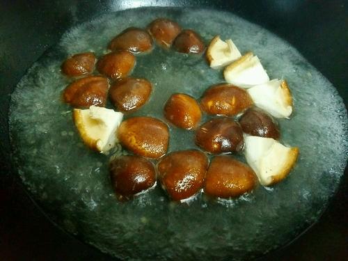 【香菇炒西兰花】