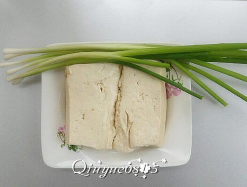 【小葱拌豆腐】