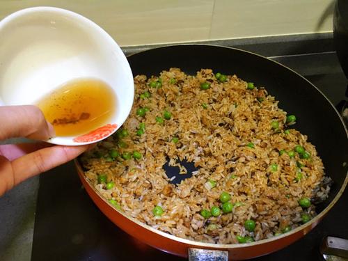 【糯米酿豆腐】