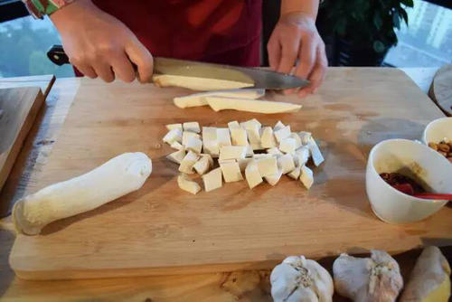 【宫保杏鲍菇】