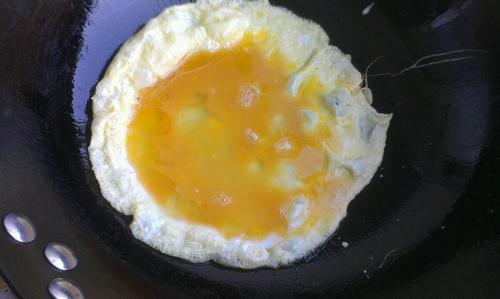 【青椒炒鸡蛋】