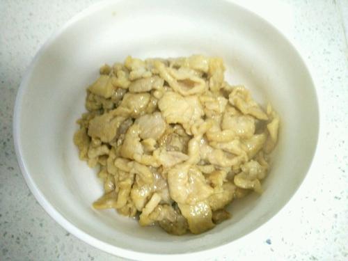 【洋葱炒肉片】