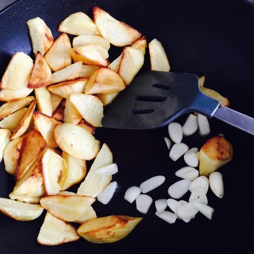 【茄汁土豆块】