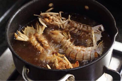 【椒盐皮皮虾】