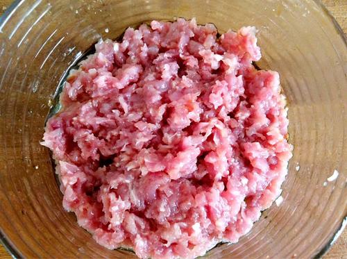 【肉酿白萝卜】