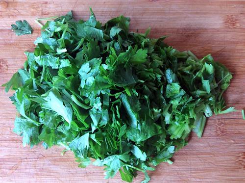 【排骨烧土豆芹菜】