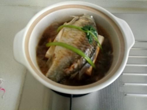 【鲫鱼豆腐】