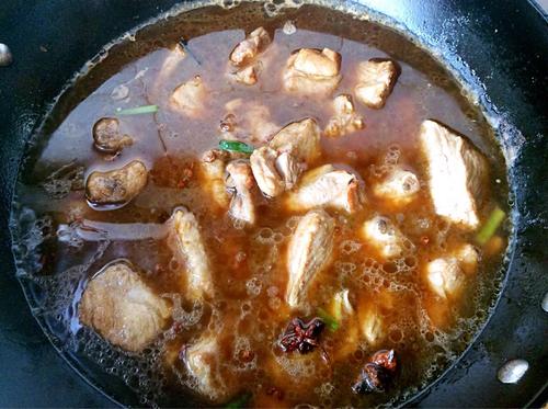 【排骨烧土豆芹菜】