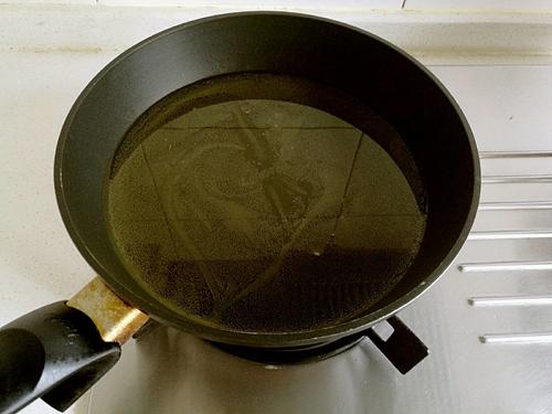 【茄汁肉沫酿广茄】