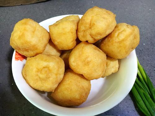 【糯米酿豆腐】