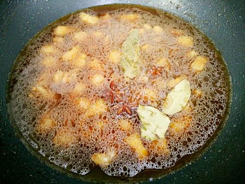 【土豆烧五花肉】