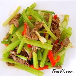 芹菜炒牛肉的做法2
