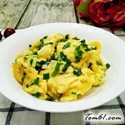 葱花炒蛋的做法