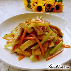 素炒西芹三丝的做法