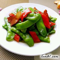 荷兰豆炒腊肉的做法3