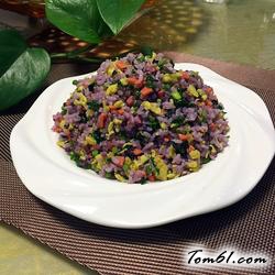 蛋炒紫薯米的做法