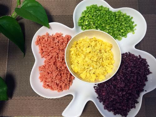 【蛋炒紫薯米】