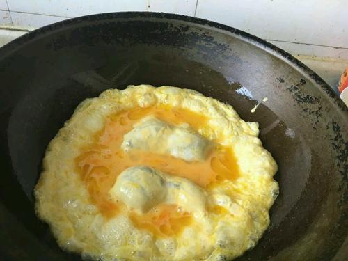 【洋葱木耳炒土鸡蛋】