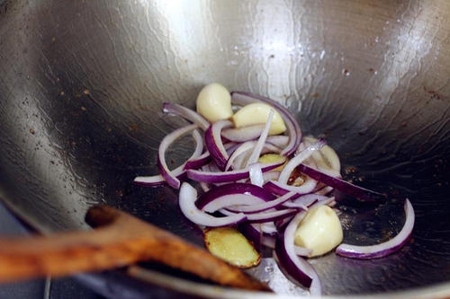 【啤酒烧鸡翅根】