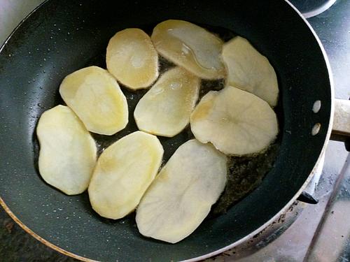 【煎土豆片】