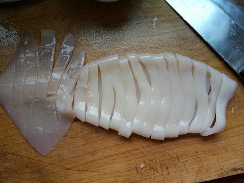 【洋葱烩鱿鱼】