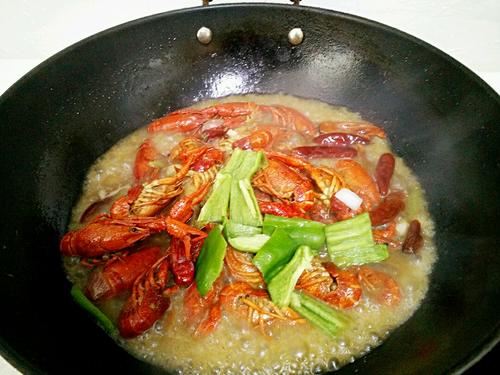 【十三香龙虾】