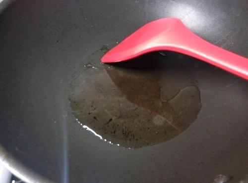 【油条烩丝瓜】