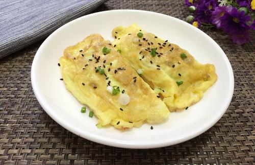 【绿豆芽包蛋】