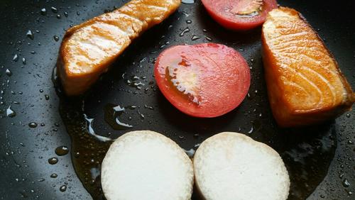 【干煎三文鱼】