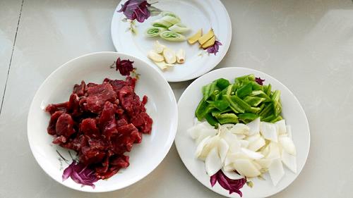 【蚝油牛肉】