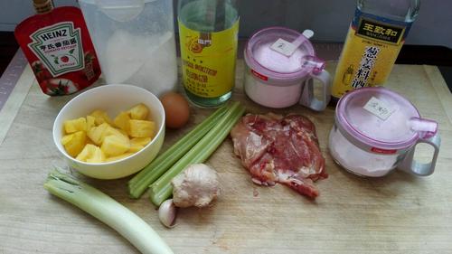 【番茄菠萝鸡块】